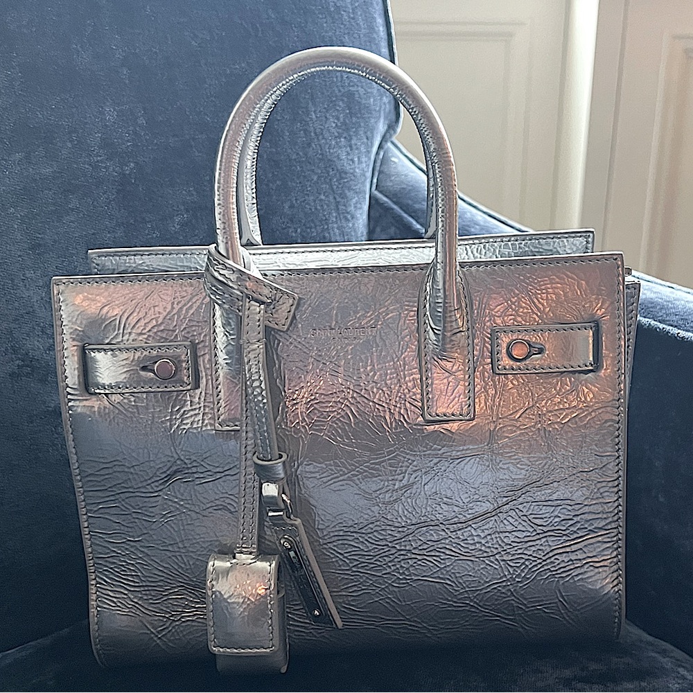 SAINT LAURENT LEATHER SAC DE JOUR! PRISTINE! SILVER CRACKLED LEATHER! WORN ONCE!